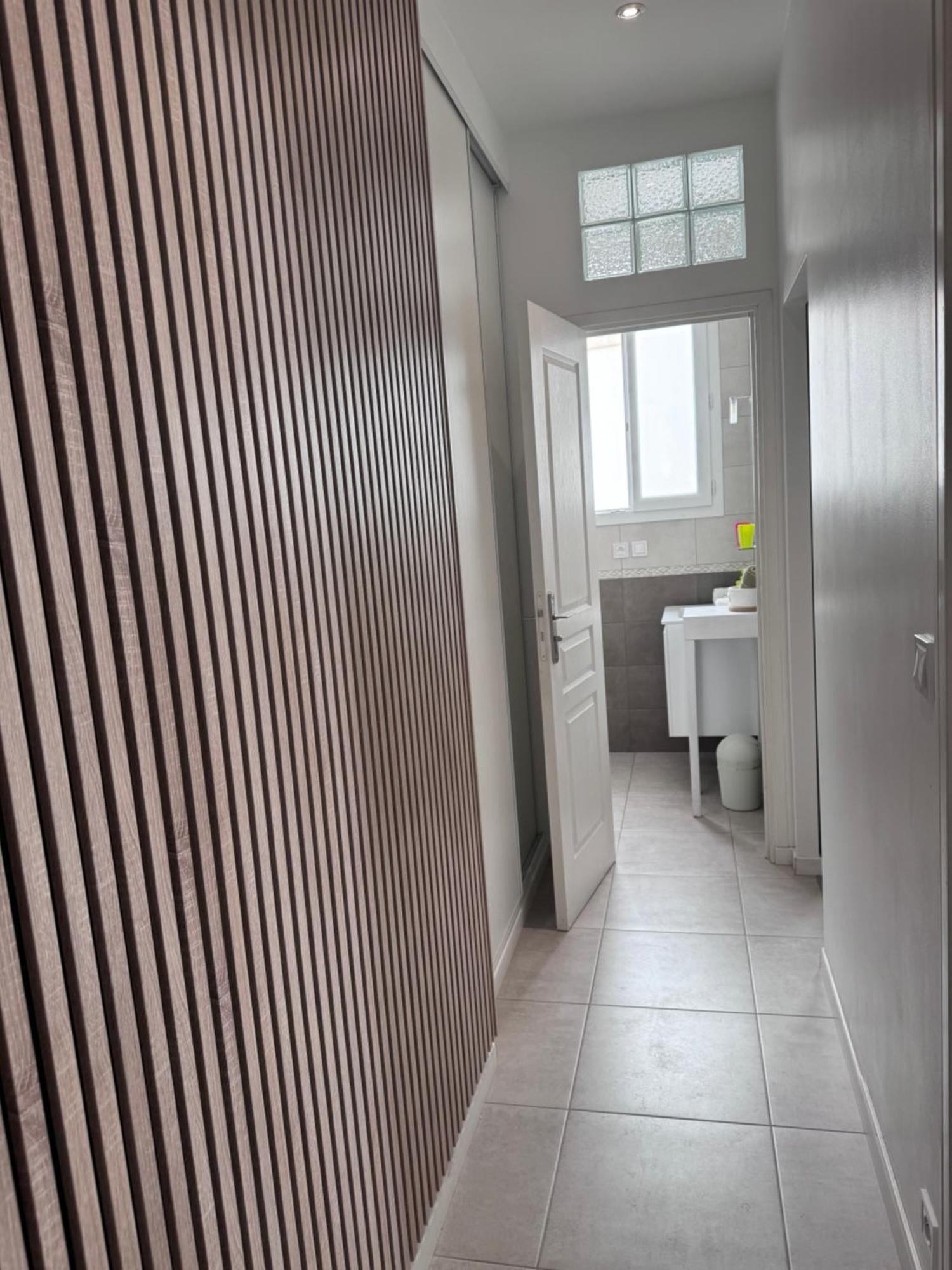Des Iles Apartment *